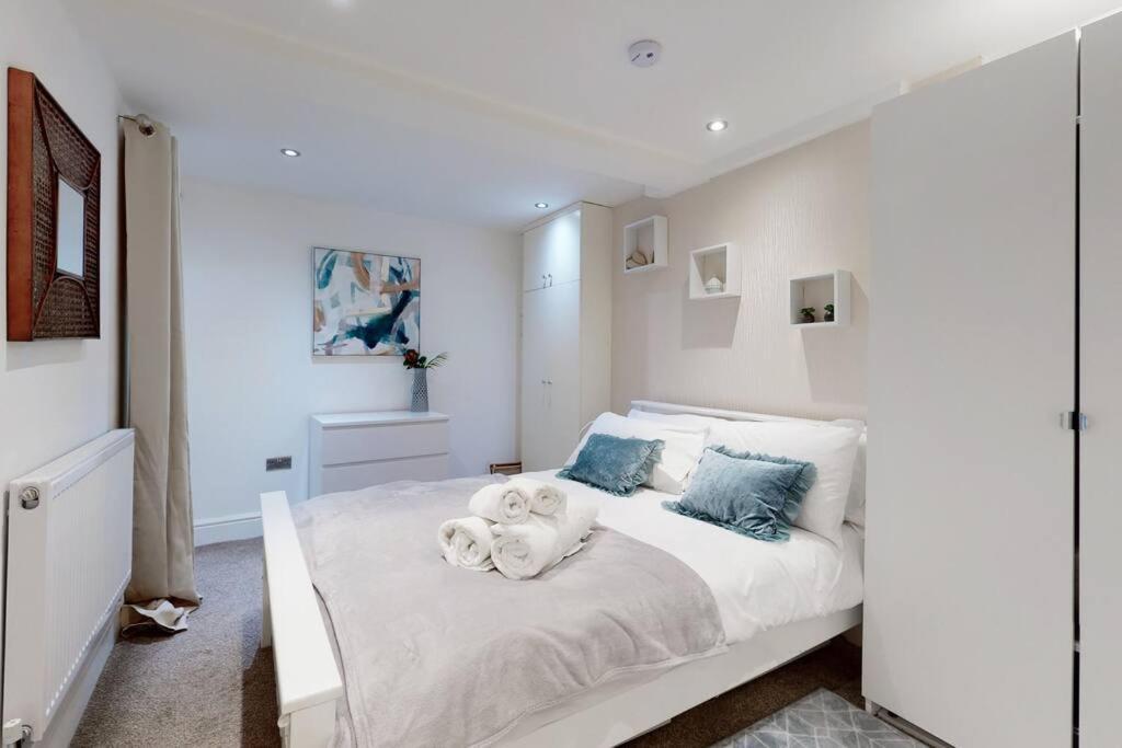 Lovely 2 Bedroom Apartment Near Highgate Station London Bagian luar foto