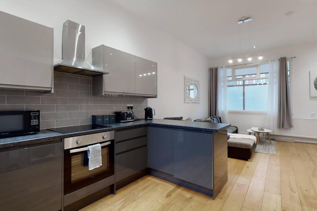 Lovely 2 Bedroom Apartment Near Highgate Station London Bagian luar foto