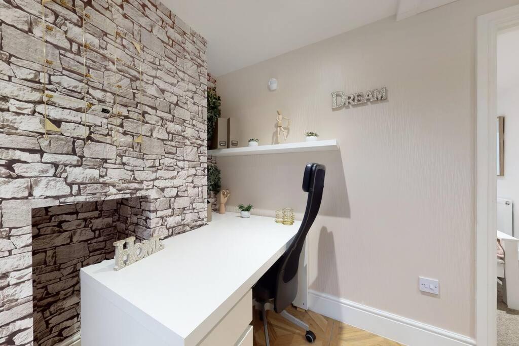 Lovely 2 Bedroom Apartment Near Highgate Station London Bagian luar foto